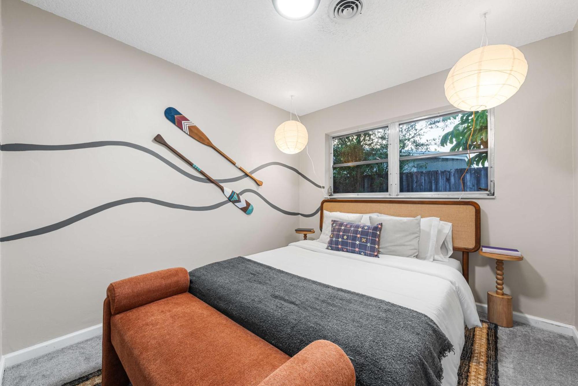 Canal Front Oasis With Pool, Bbq, 15 Mins To * Fort Lauderdale